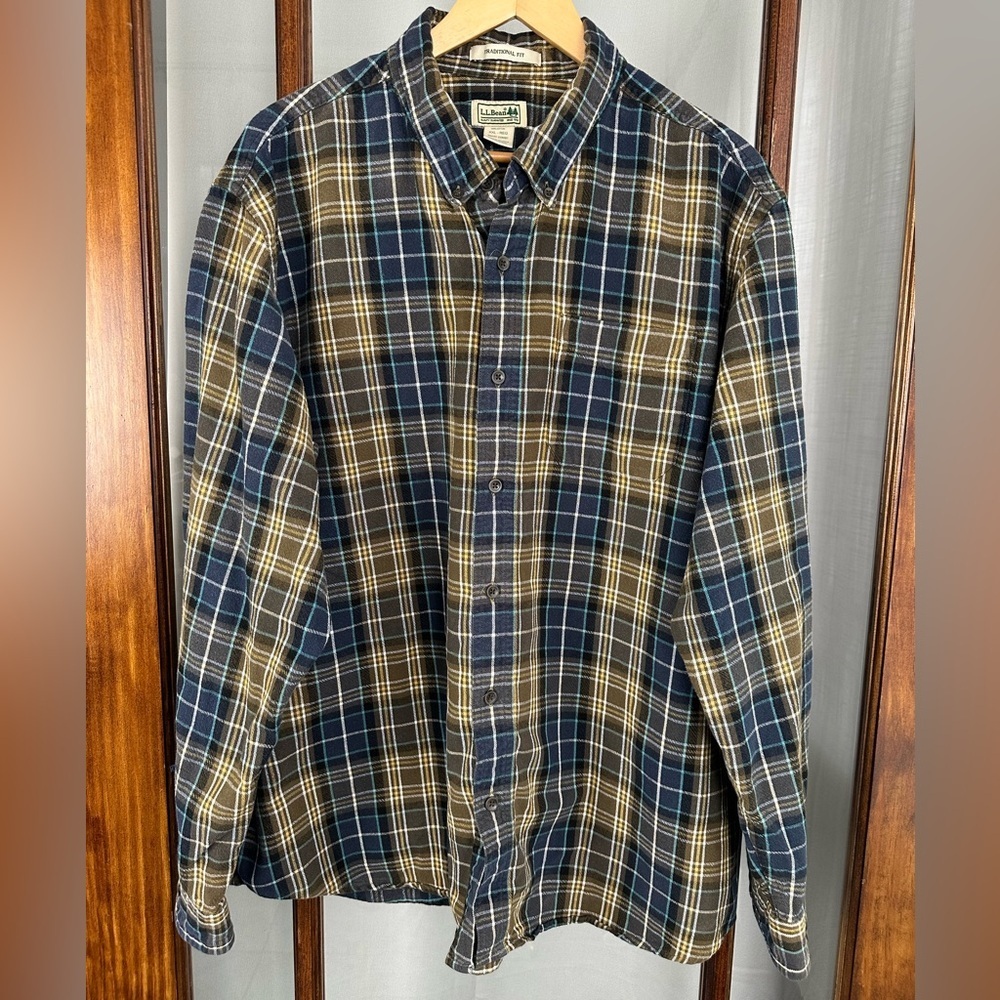L. L. Bean Flannel Shirt Men's XXL 100% Cotton Button Up Pockets Plaid Blue